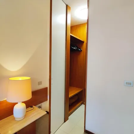 Homes Marina 公寓 *