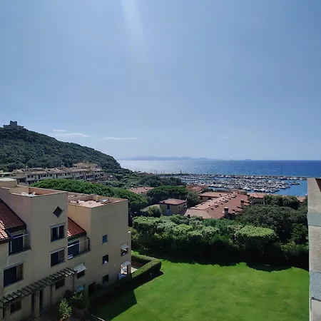 Apartment Holiday Homes Marina Punta Ala